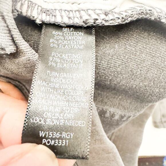 Betabrand Gray Wash Wide Leg Jegging Stretch Denim Jeans Slide On Size Medium - Picture 7 of 8